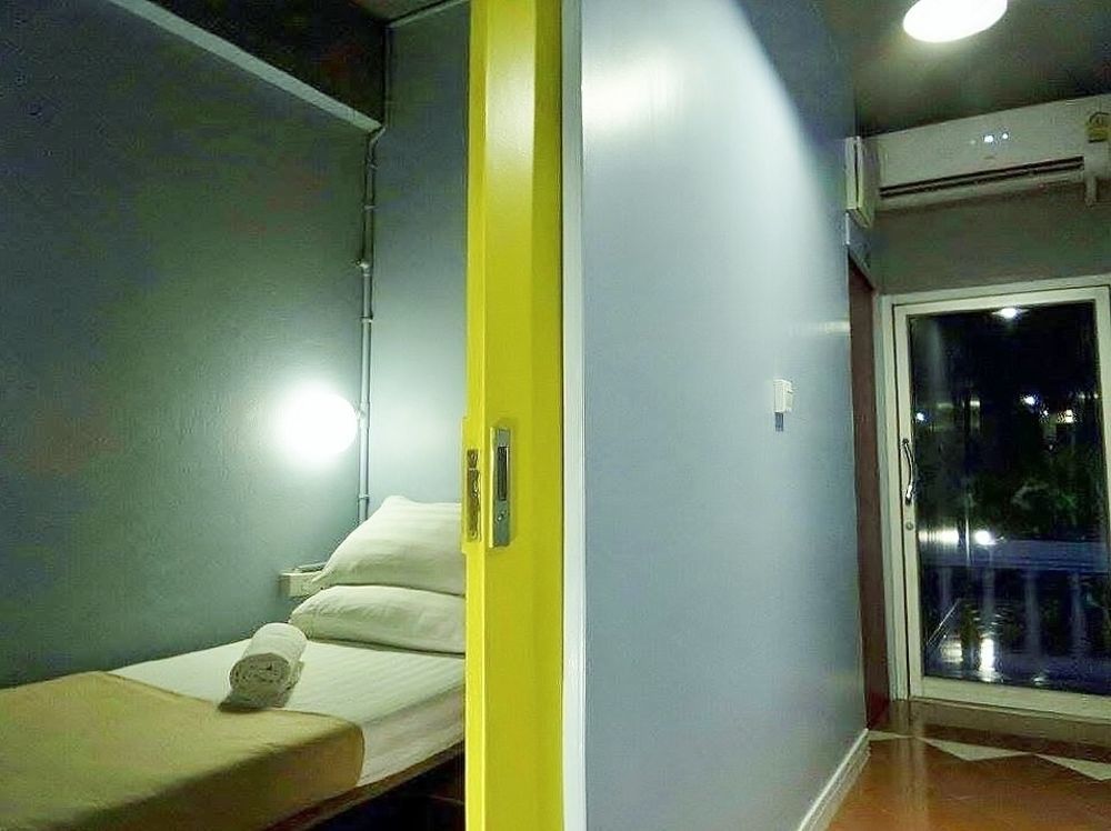 2230 Hostel Chiang Mai Exterior photo
