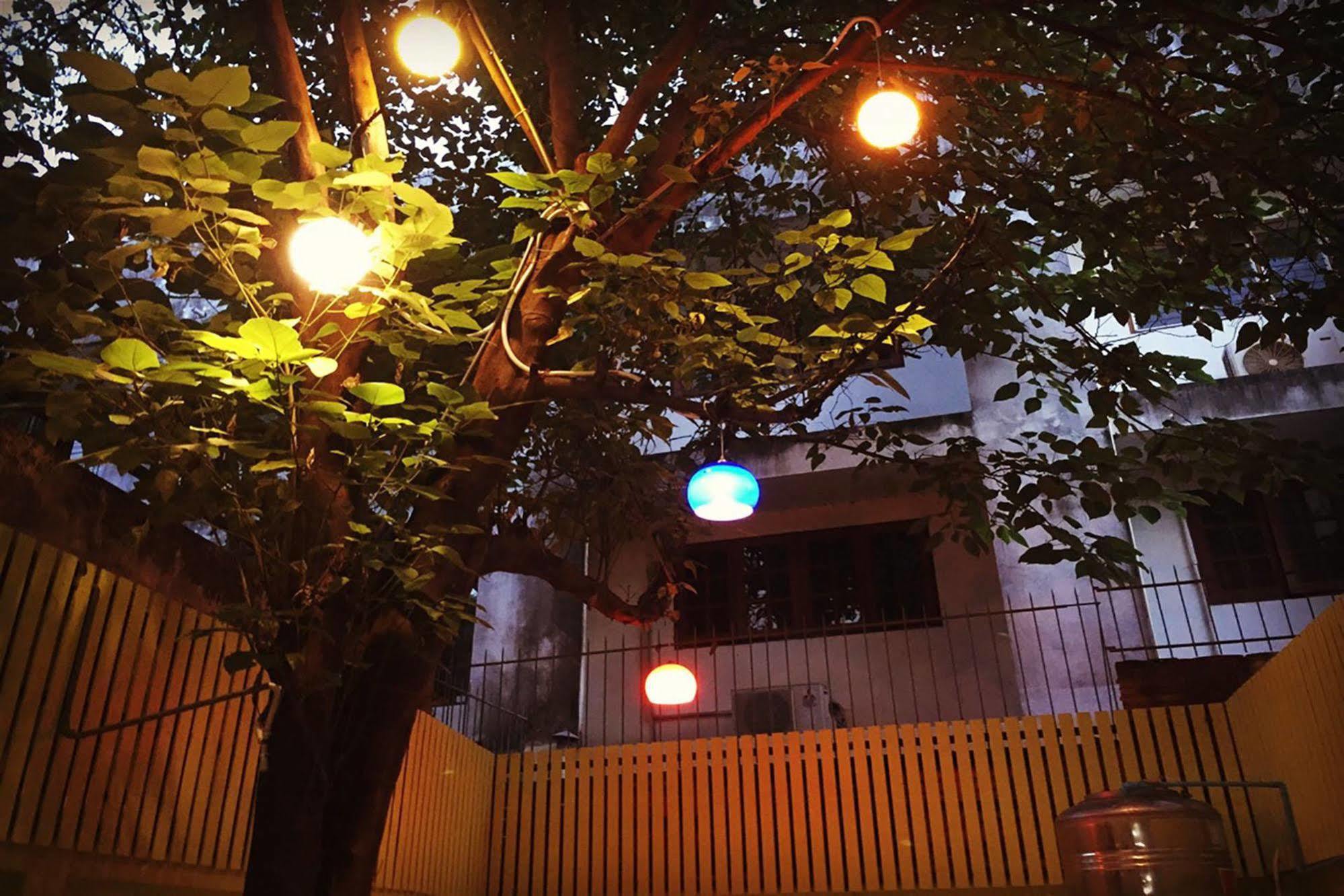 2230 Hostel Chiang Mai Exterior photo