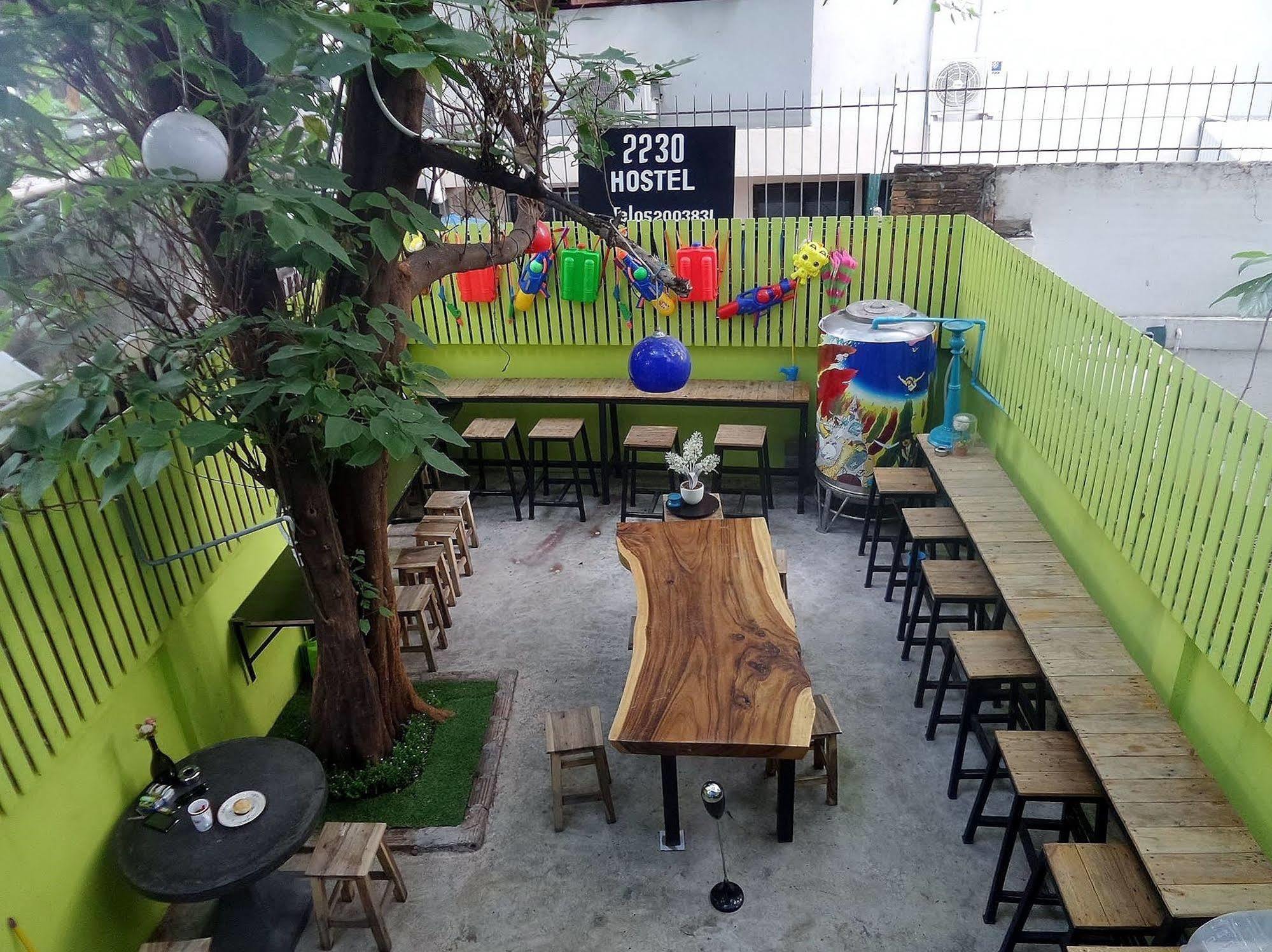 2230 Hostel Chiang Mai Exterior photo