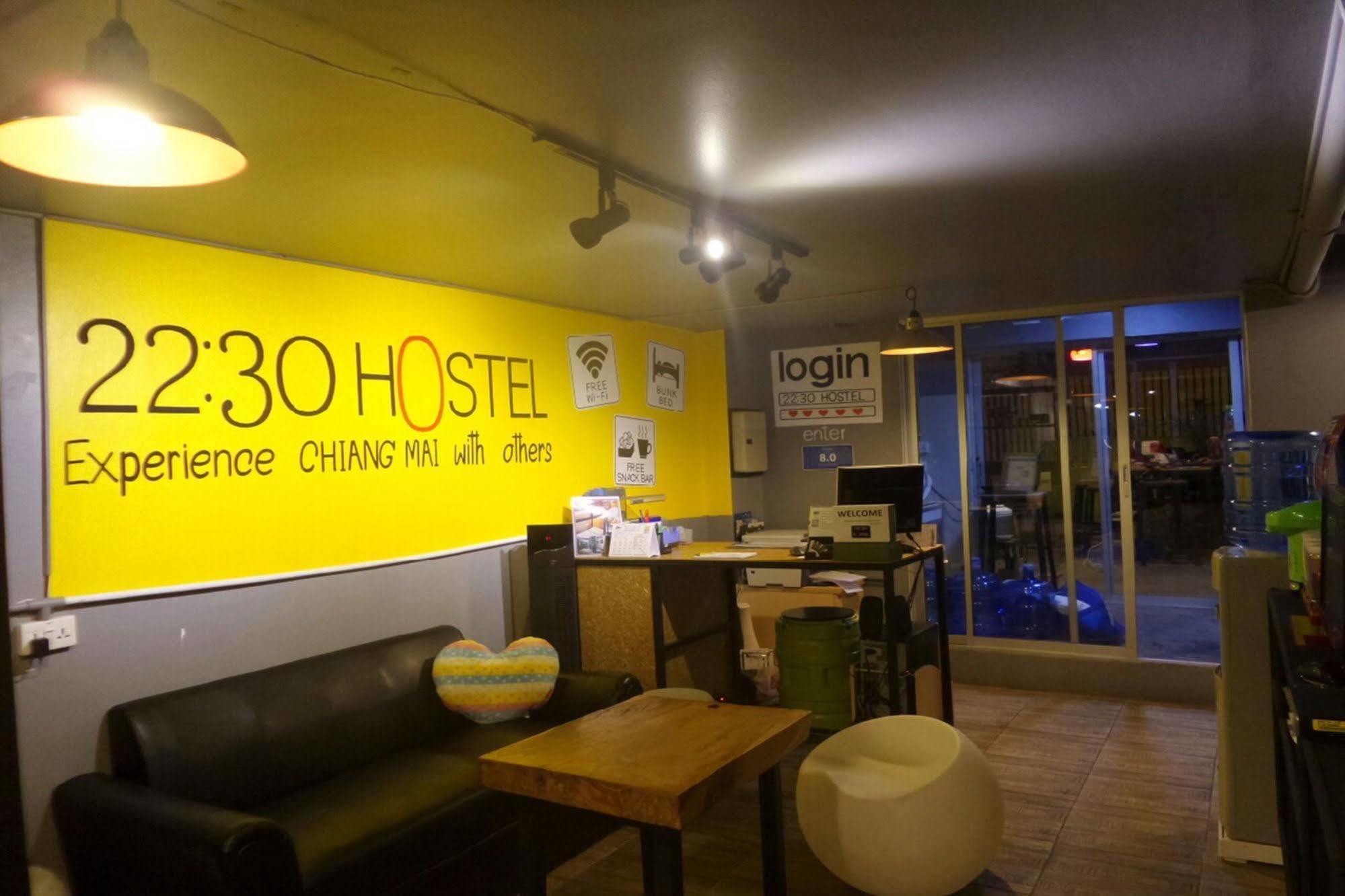 2230 Hostel Chiang Mai Exterior photo