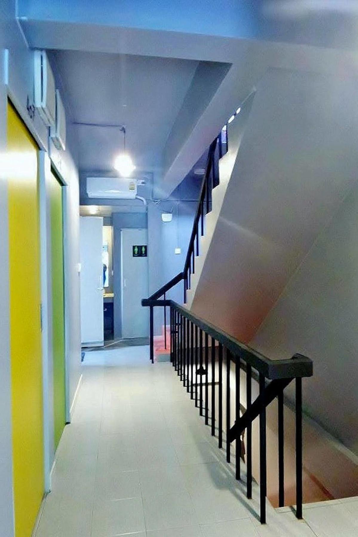 2230 Hostel Chiang Mai Exterior photo