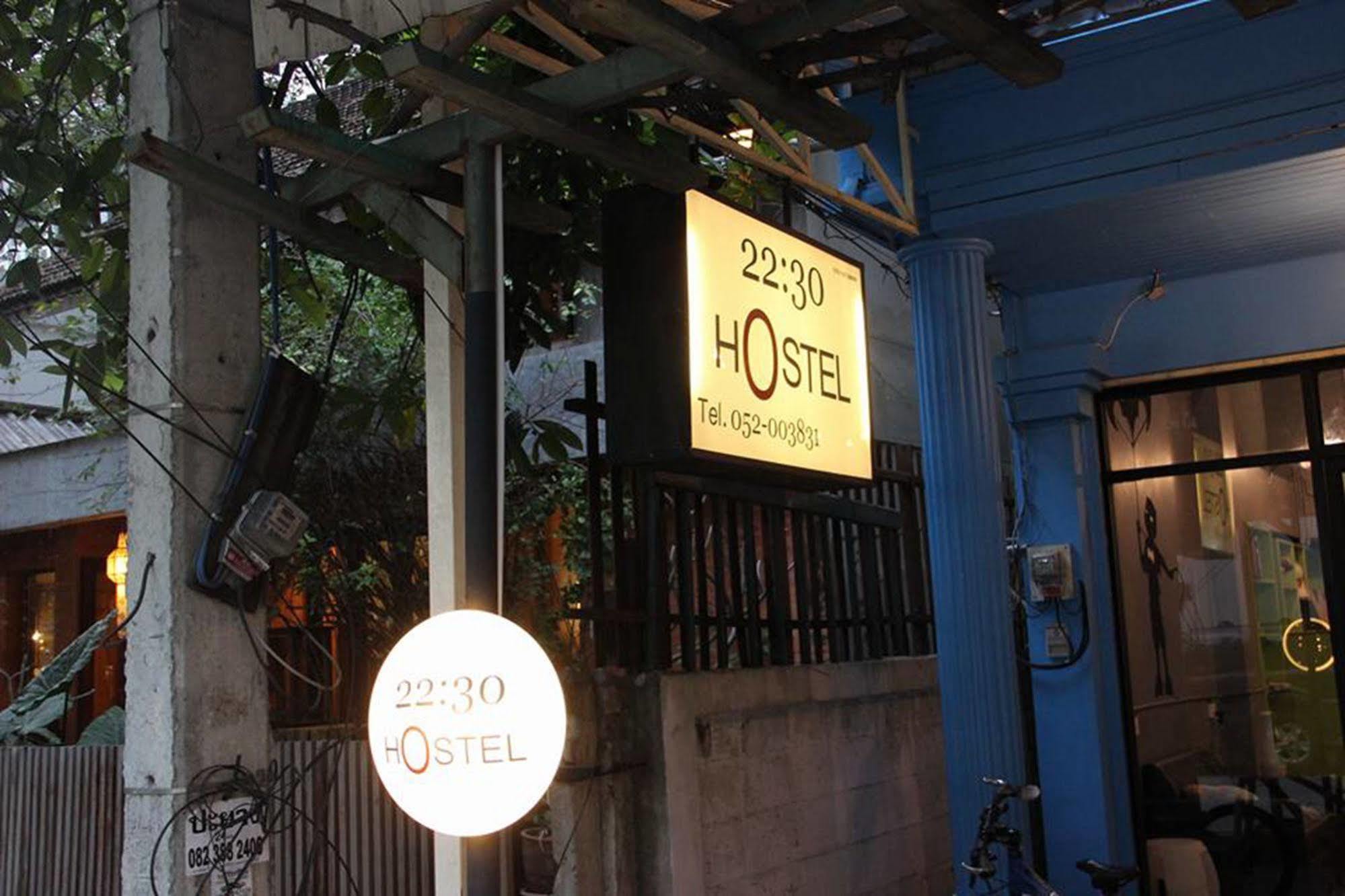 2230 Hostel Chiang Mai Exterior photo