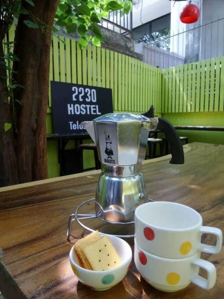 2230 Hostel Chiang Mai Exterior photo